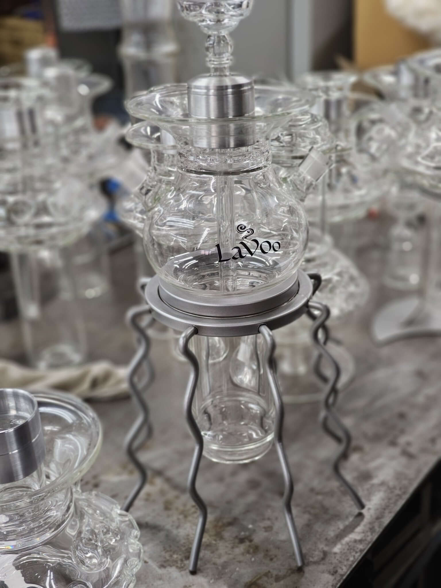 Spider Lavoo Hybrid Glass Hookah – A Web of Innovation - Lavoo
