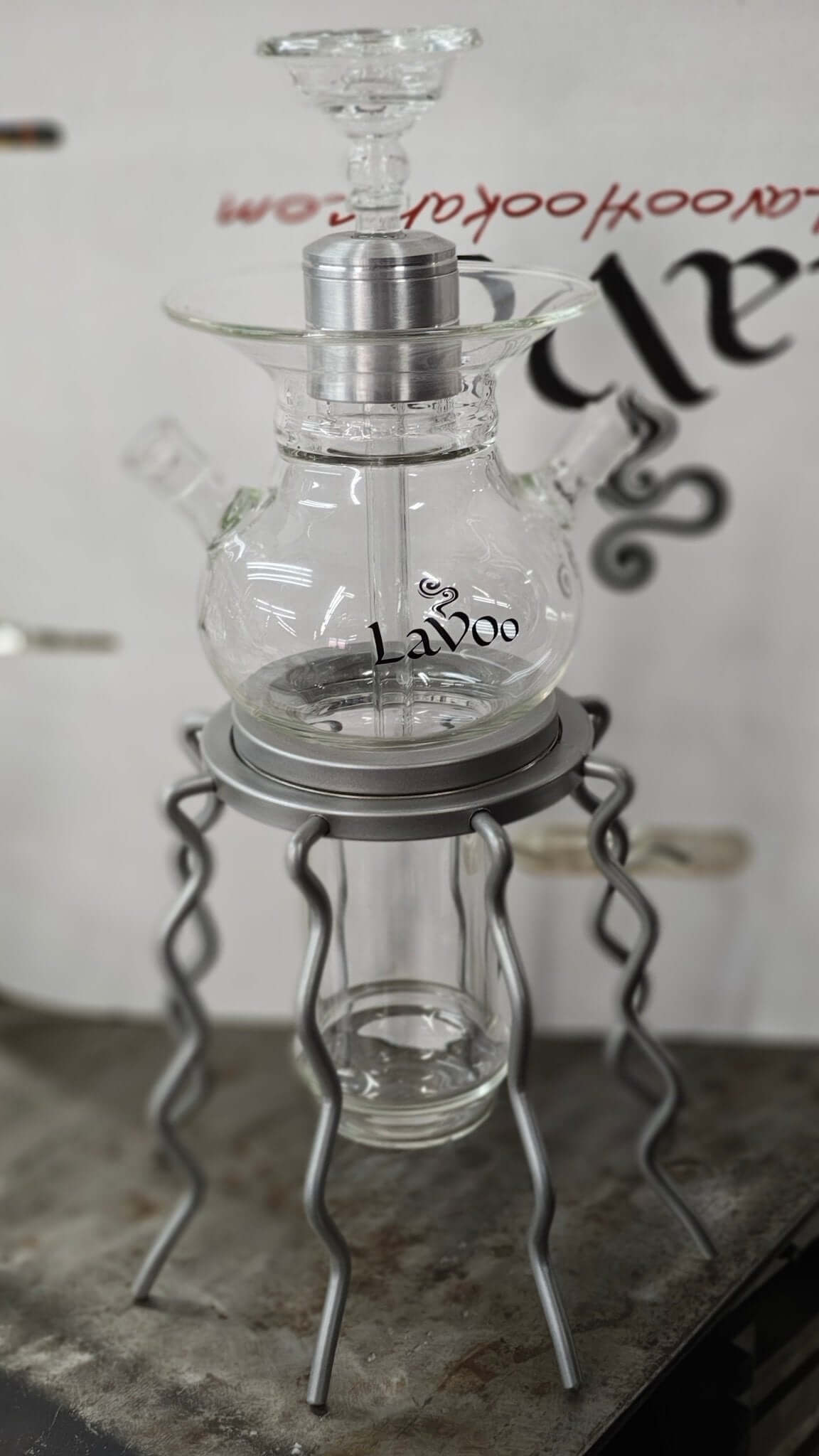 Spider Lavoo Hybrid Glass Hookah – A Web of Innovation - Lavoo